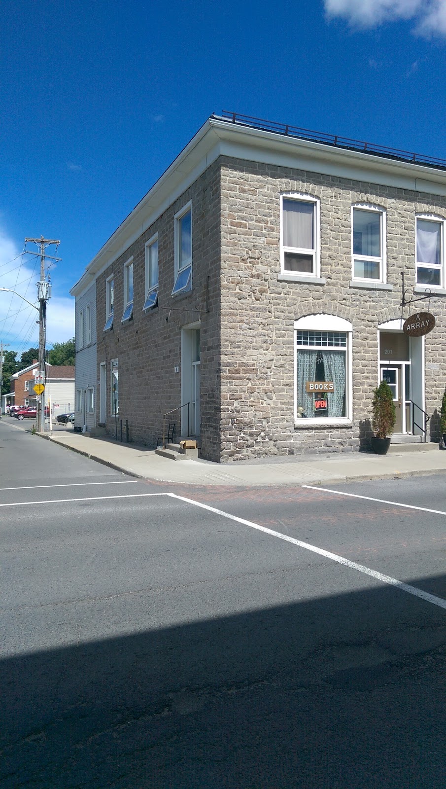 MM Books | 4 Asa St, Kemptville, ON K0G 1J0, Canada | Phone: (613) 258-6800