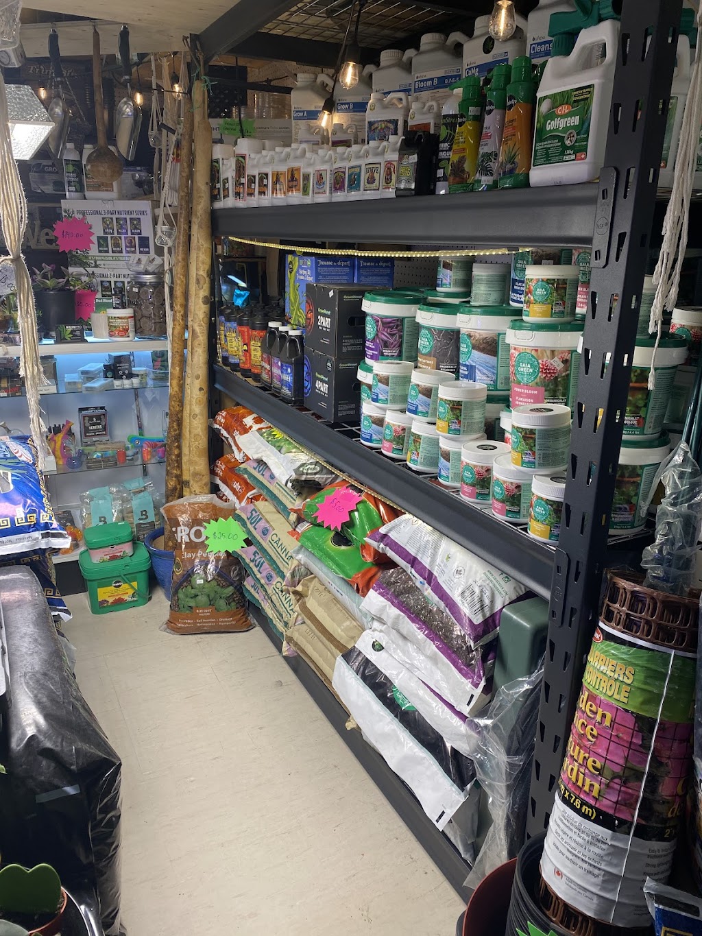 Grow Pro Equipment & Supplies | 1281 Ilona Park Rd, Pickering, ON L1W 1E5, Canada | Phone: (647) 457-7709