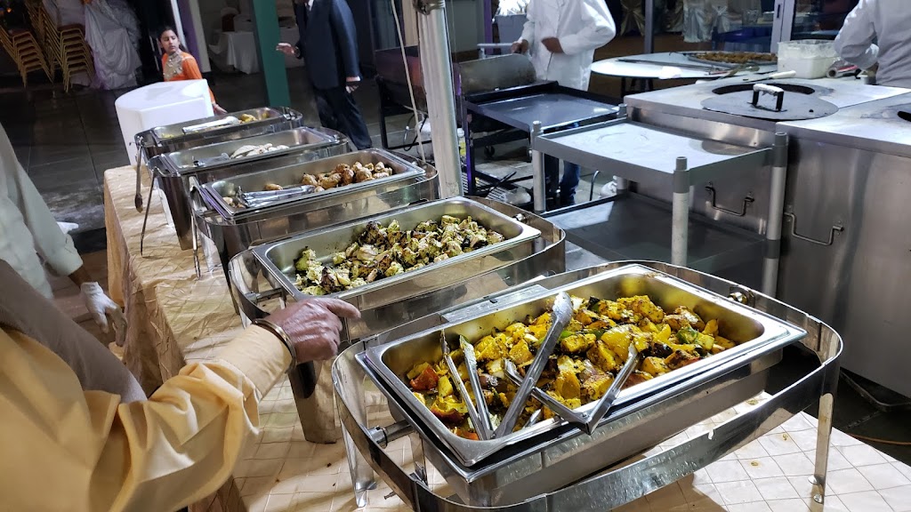Bombay Banquet Hall Ltd | 7475 135 St, Surrey, BC V3W 0M8, Canada | Phone: (604) 594-2019