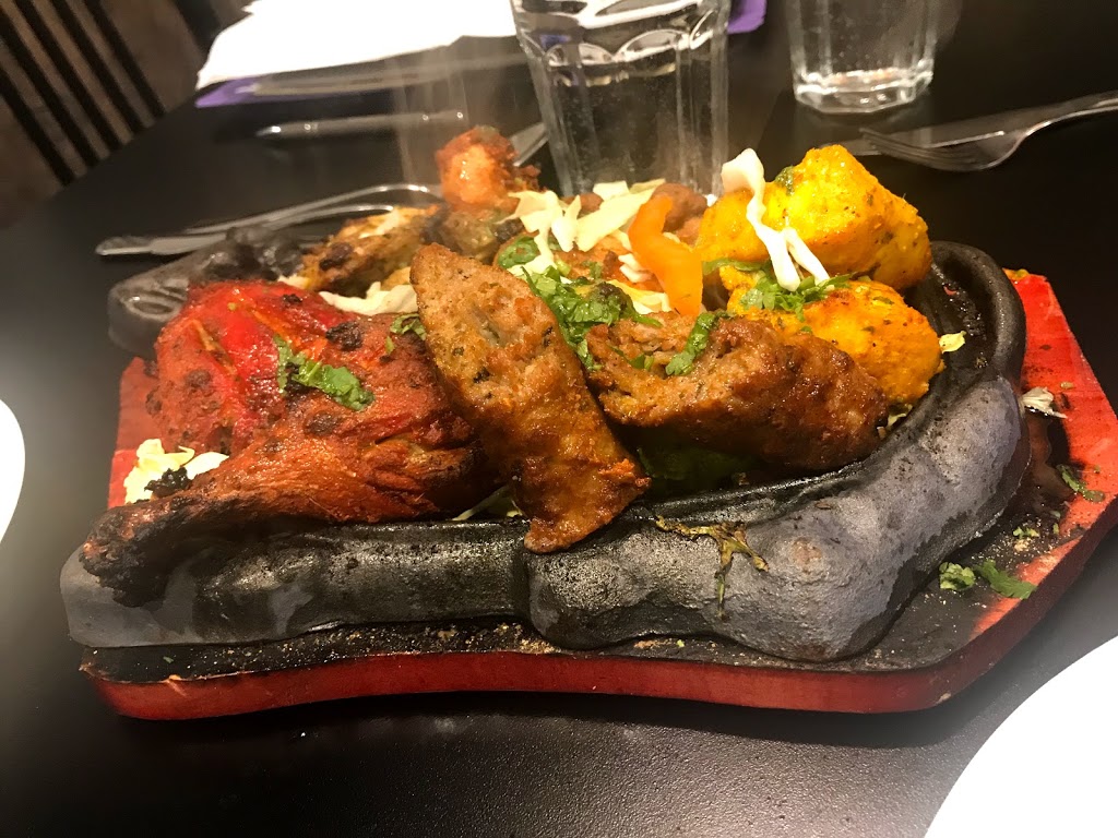 Red Chillis East Indian Cuisine | 11-801 Regent Ave W, Winnipeg, MB R2C 3A7, Canada | Phone: (204) 615-5550
