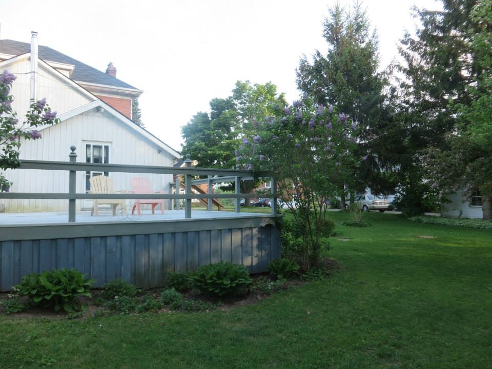 The Doctors House Vacation Rental | 354 Wellington Main St, Bloomfield, ON K0K 1G0, Canada | Phone: (613) 967-9303
