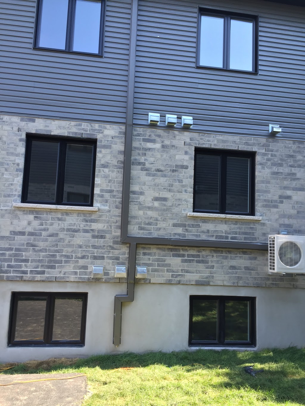 PlanetAir Réfrigération Climatisation Chauffage Chambly | 1336 Avenue Bourgogne, Chambly, QC J3L 1Y3, Canada | Phone: (450) 447-0101