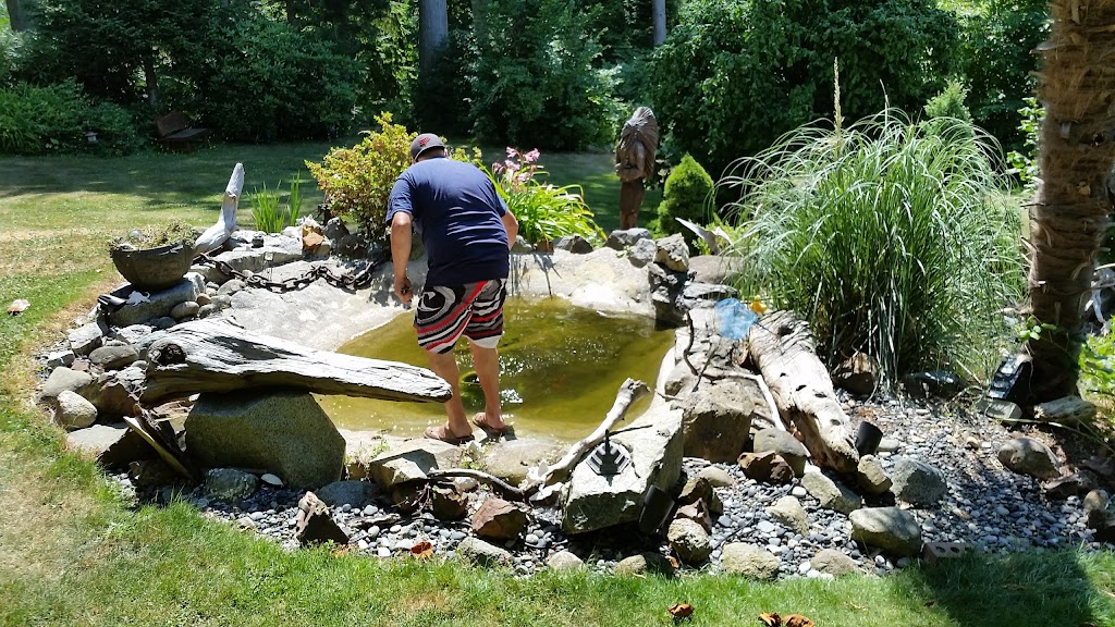Nature Hideaway | 506 Maple St, Gibsons, BC V0N 1V5, Canada | Phone: (604) 897-8990
