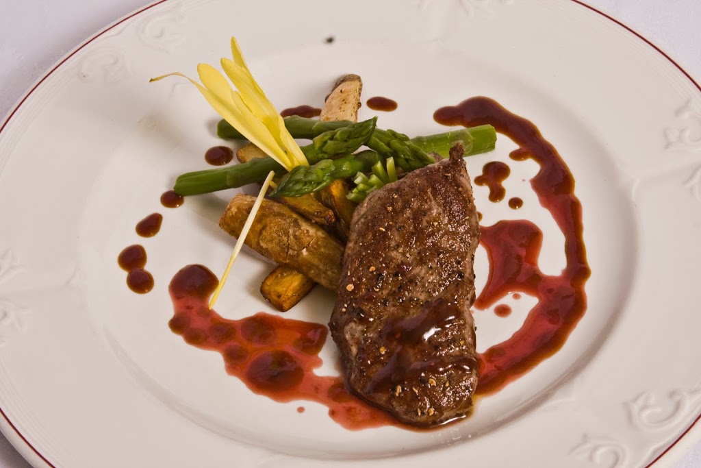 Restaurant La Maison Chez Nous | 847 Rue Mountain, Granby, QC J2H 0L5, Canada | Phone: (450) 372-2991