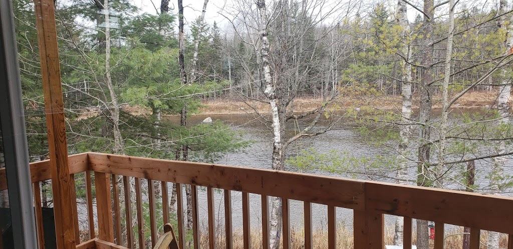 chalet de la rivière | 300 Chemin du Domaine, Saint-Ludger, QC G0M 1W0, Canada | Phone: (418) 209-7321
