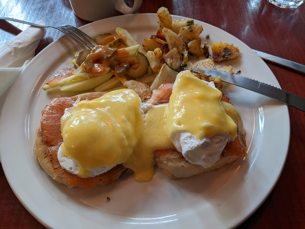 Petit Dejeuner | 191 King St E, Toronto, ON M5A 1J5, Canada | Phone: (416) 703-1560