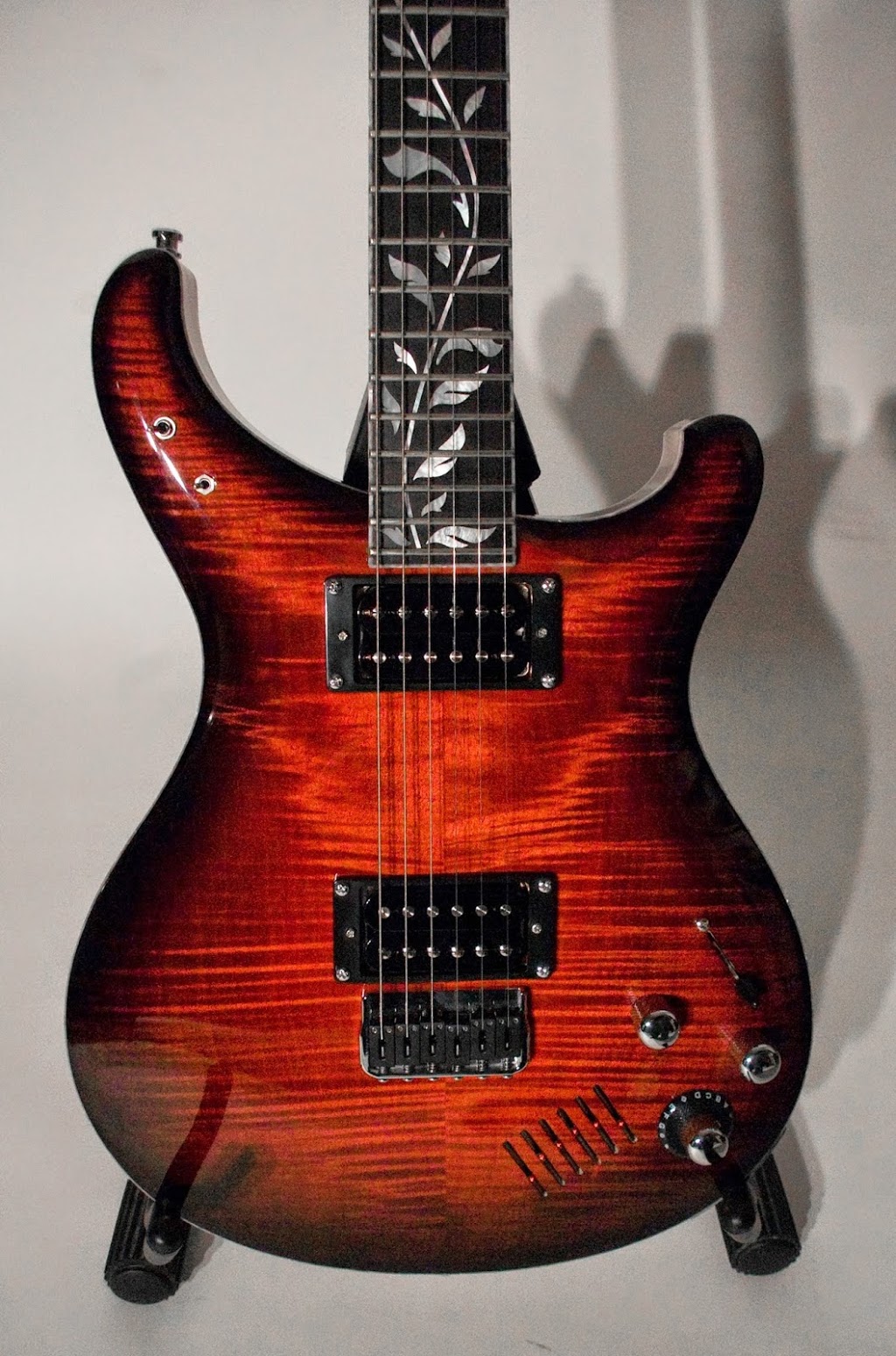 Guitars Luthier Brousseau | 2205 Rue Parthenais, Montréal, QC H2K 3T3, Canada | Phone: (438) 764-6772
