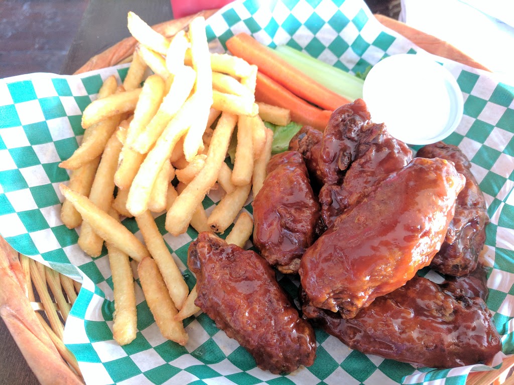 Queens Head | 2555 Victoria Park Ave, Scarborough, ON M1T 1A3, Canada | Phone: (416) 850-3291