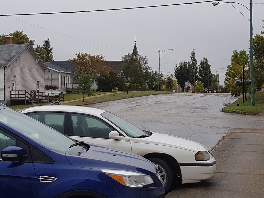Big Muddy Inn | 170 Main St, Bengough, SK S0C 0K0, Canada | Phone: (306) 268-2175