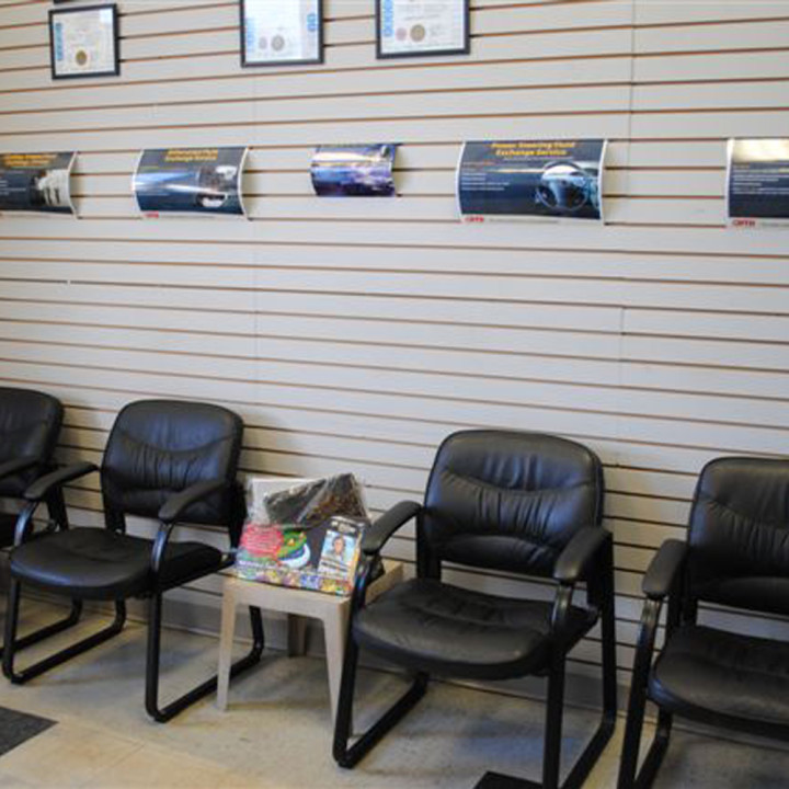 Beverly Tire & Auto | 499 Mohawk Rd E, Hamilton, ON L8V 2J4, Canada | Phone: (905) 389-5302