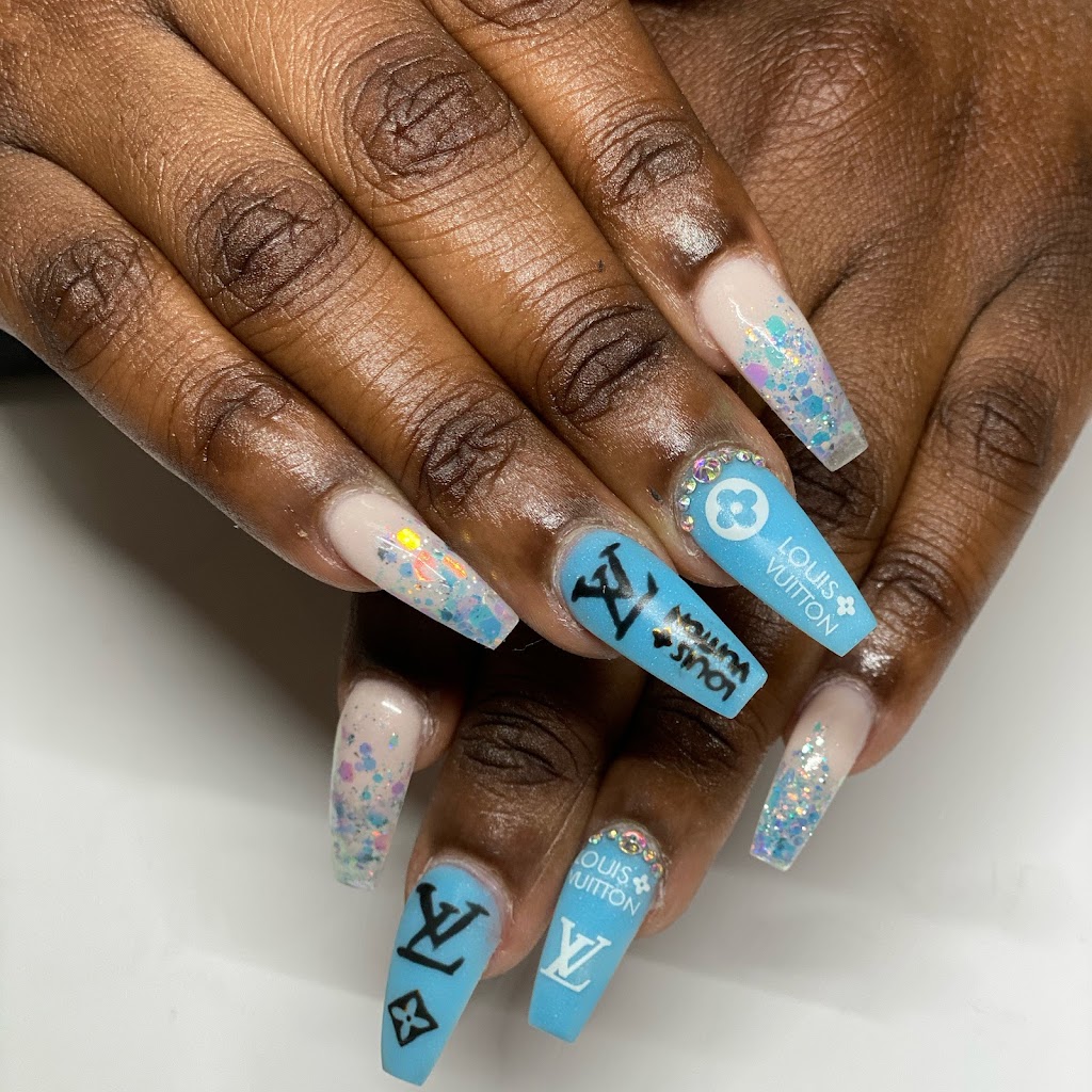 DKs Express Nails | 314 Queenston Rd, Hamilton, ON L8K 1H5, Canada | Phone: (905) 547-7007