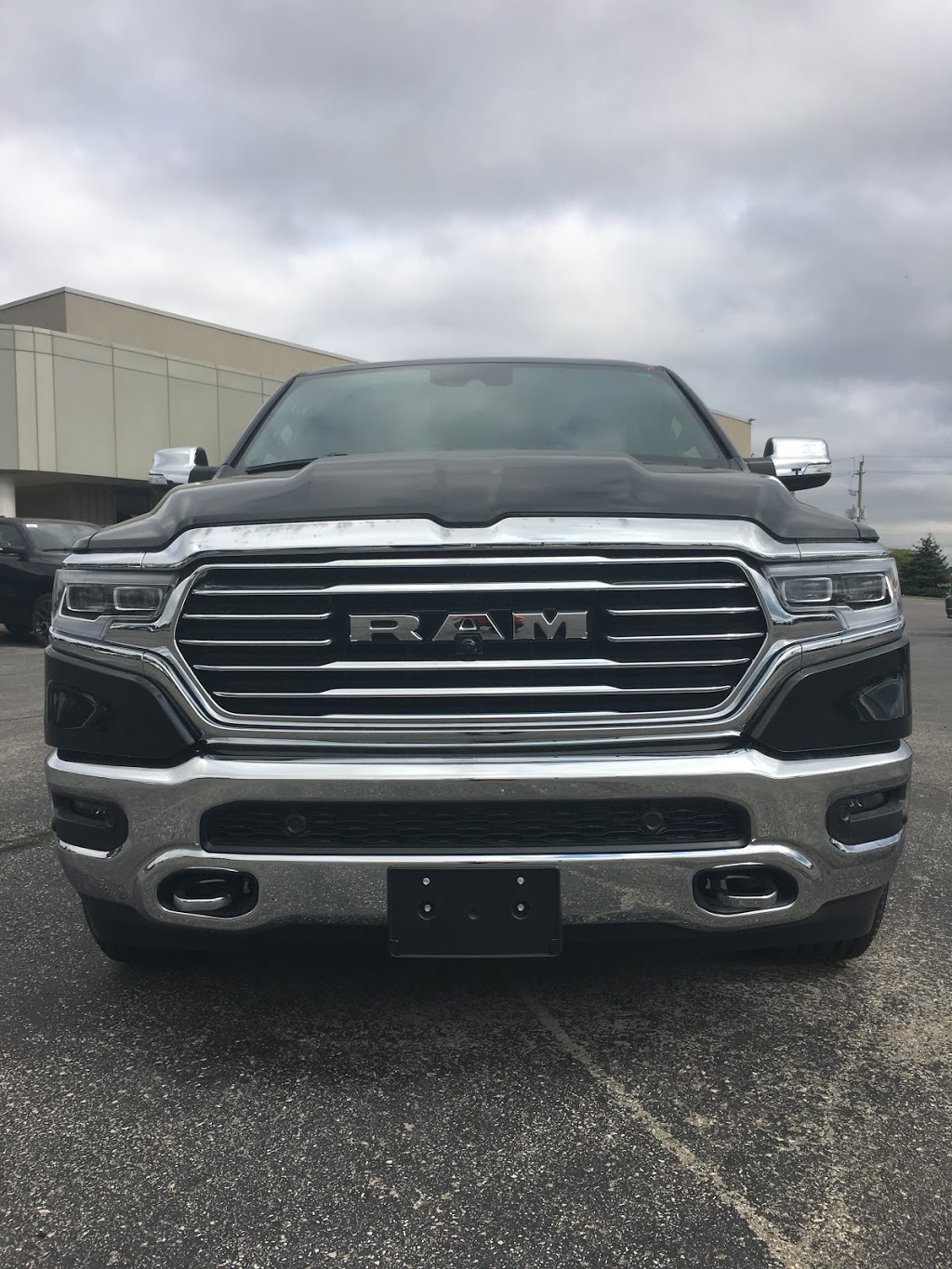 Voisin Chrysler Ltd. | 361 Arthur St S, Elmira, ON N3B 3N2, Canada | Phone: (519) 669-2831
