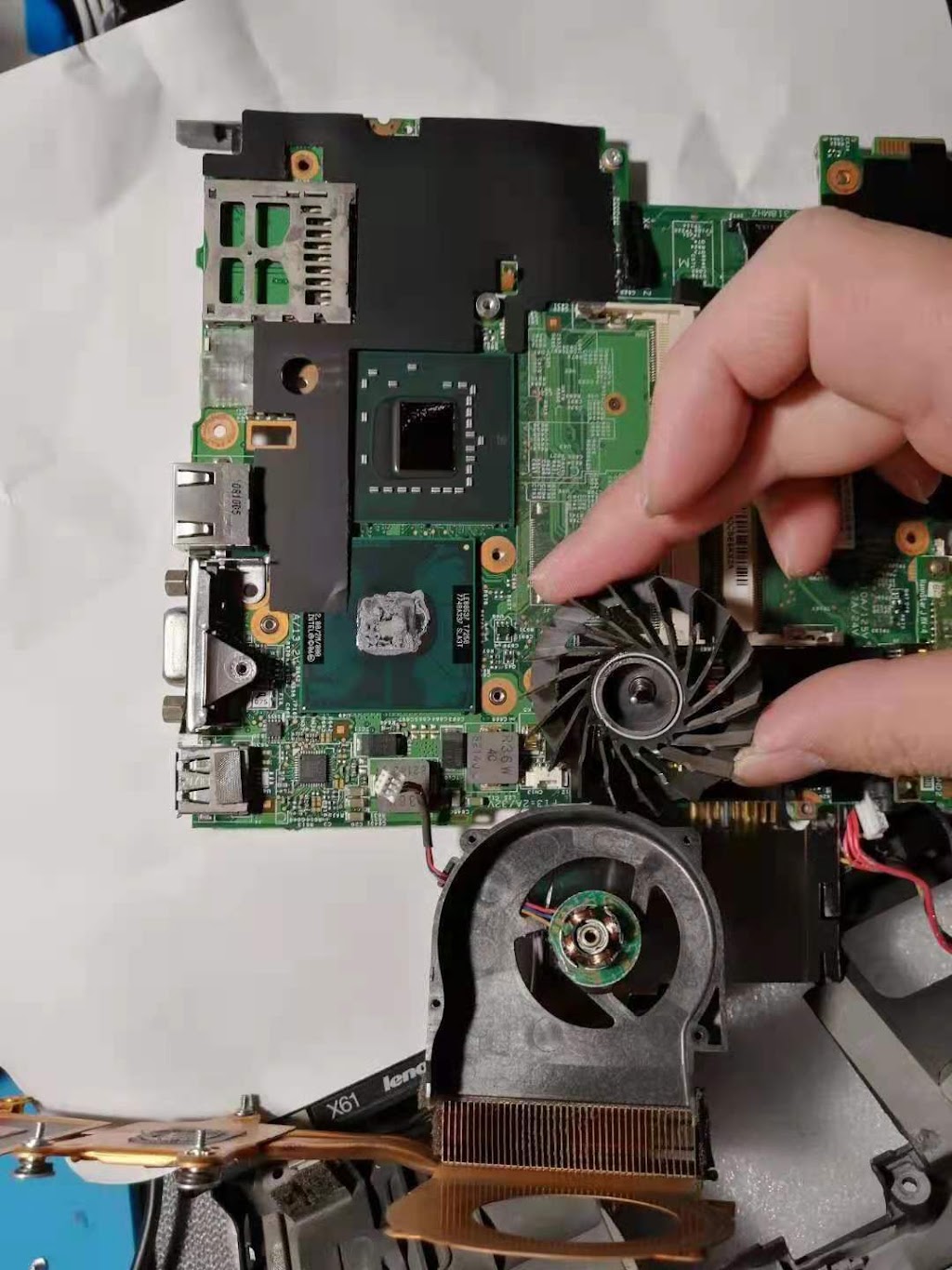 蘑菇岛科技（Computer Repair） | 224 Hunt Club Rd Unit C2, Ottawa, ON K1V 1C1, Canada | Phone: (343) 777-6666