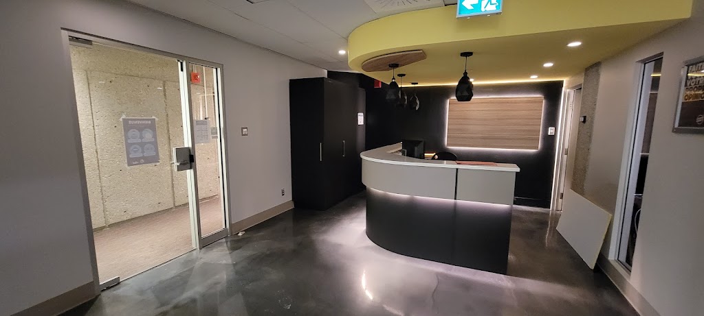 CHOI Radio X 98.1 | 1134 Grande Allée O #300, Quebec City, QC G1S 1E5, Canada | Phone: (418) 687-9810