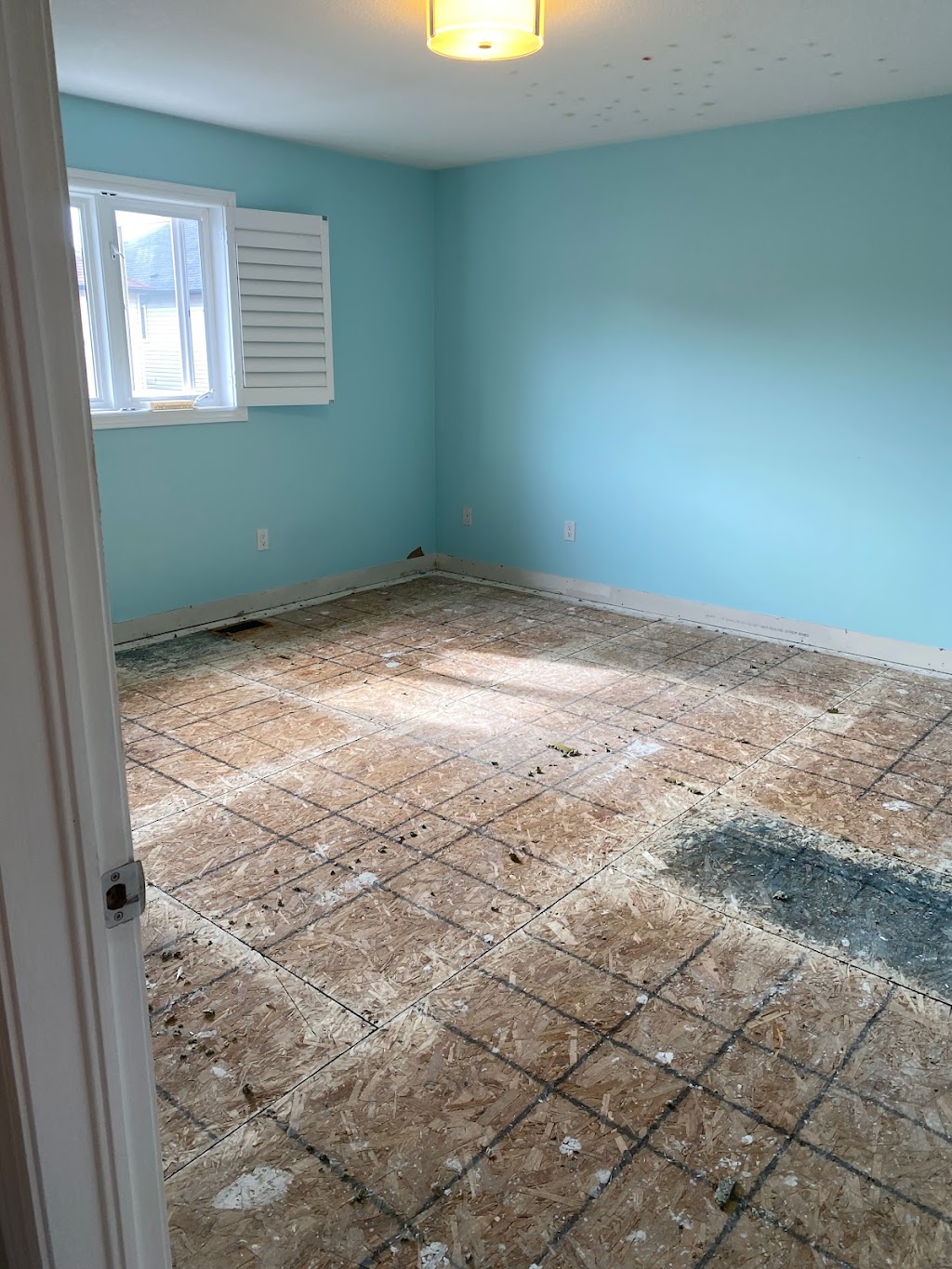Commission Demolition | 27 Berko Ave, Hamilton, ON L8V 2P8, Canada | Phone: (289) 880-8745