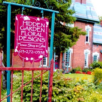 Hidden Garden Floral Designs | 7 Drummond St, Newboro, ON K0G 1P0, Canada | Phone: (613) 272-0358
