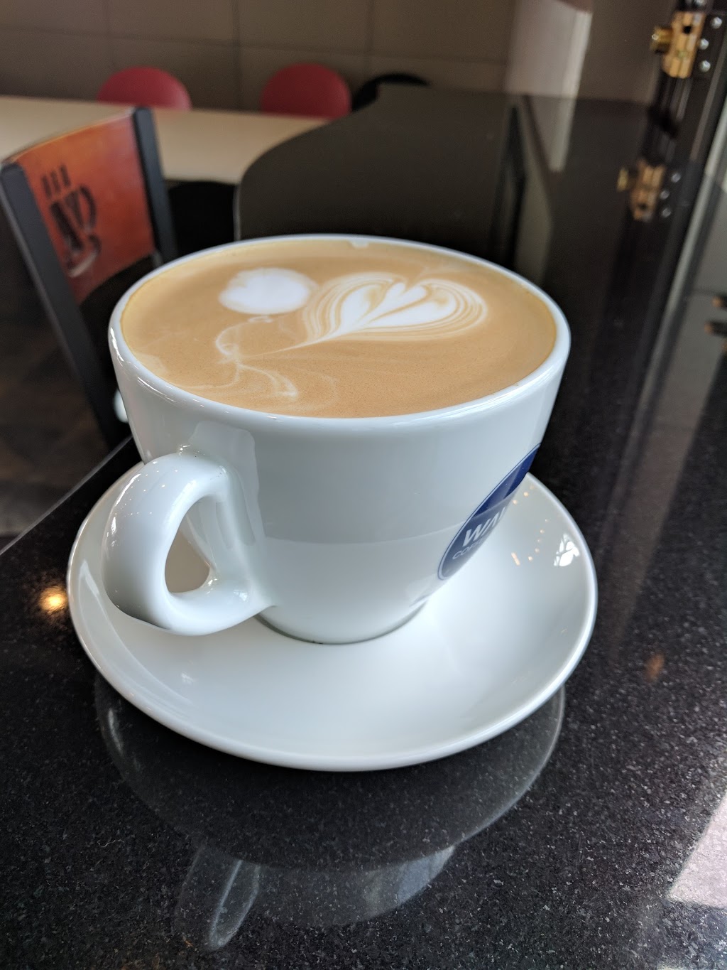Waves Coffee House | 7315 Edmonds St #101, Burnaby, BC V3N 1A7, Canada | Phone: (604) 524-9283