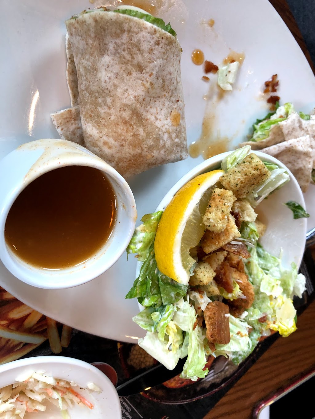 Rôtisserie St-Hubert | 435 Boulevard Harwood, Vaudreuil-Dorion, QC J7V 7W1, Canada | Phone: (514) 385-5555