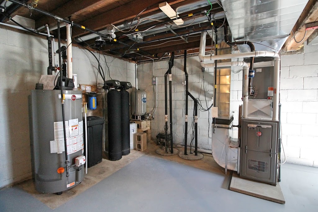 AFW Construction Ltd. | 175 Resource Rd, Kingston, ON K7P 0K1, Canada | Phone: (613) 583-2949