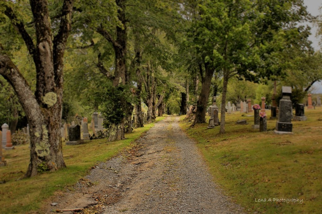 Hillcrest Cemetery | Kaulbach St, Lunenburg, NS B0J 2C0, Canada | Phone: (902) 634-8992