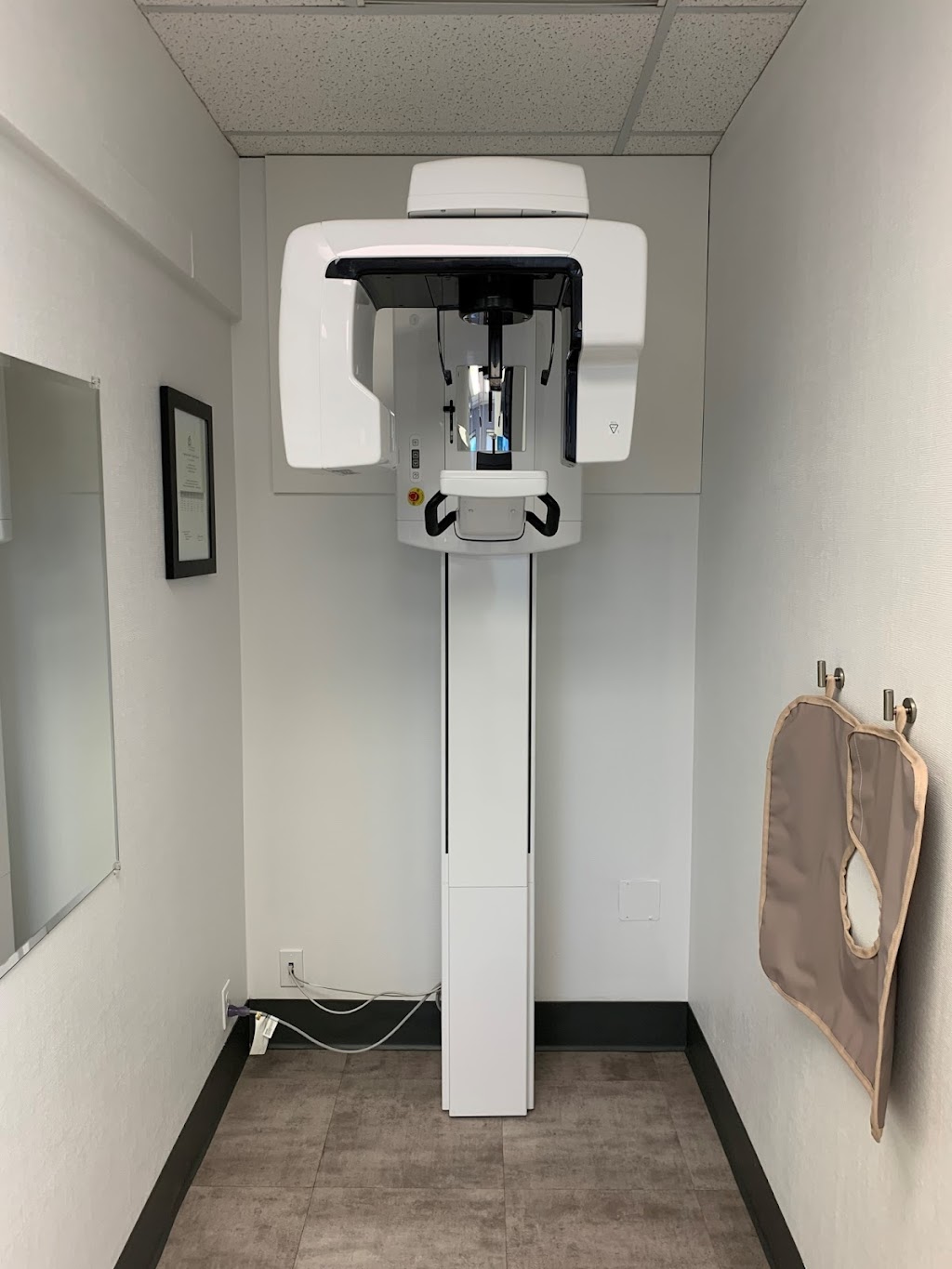 Luna Dental | 4600 Crowchild Trail NW, Calgary, AB T3A 2L6, Canada | Phone: (403) 286-2525