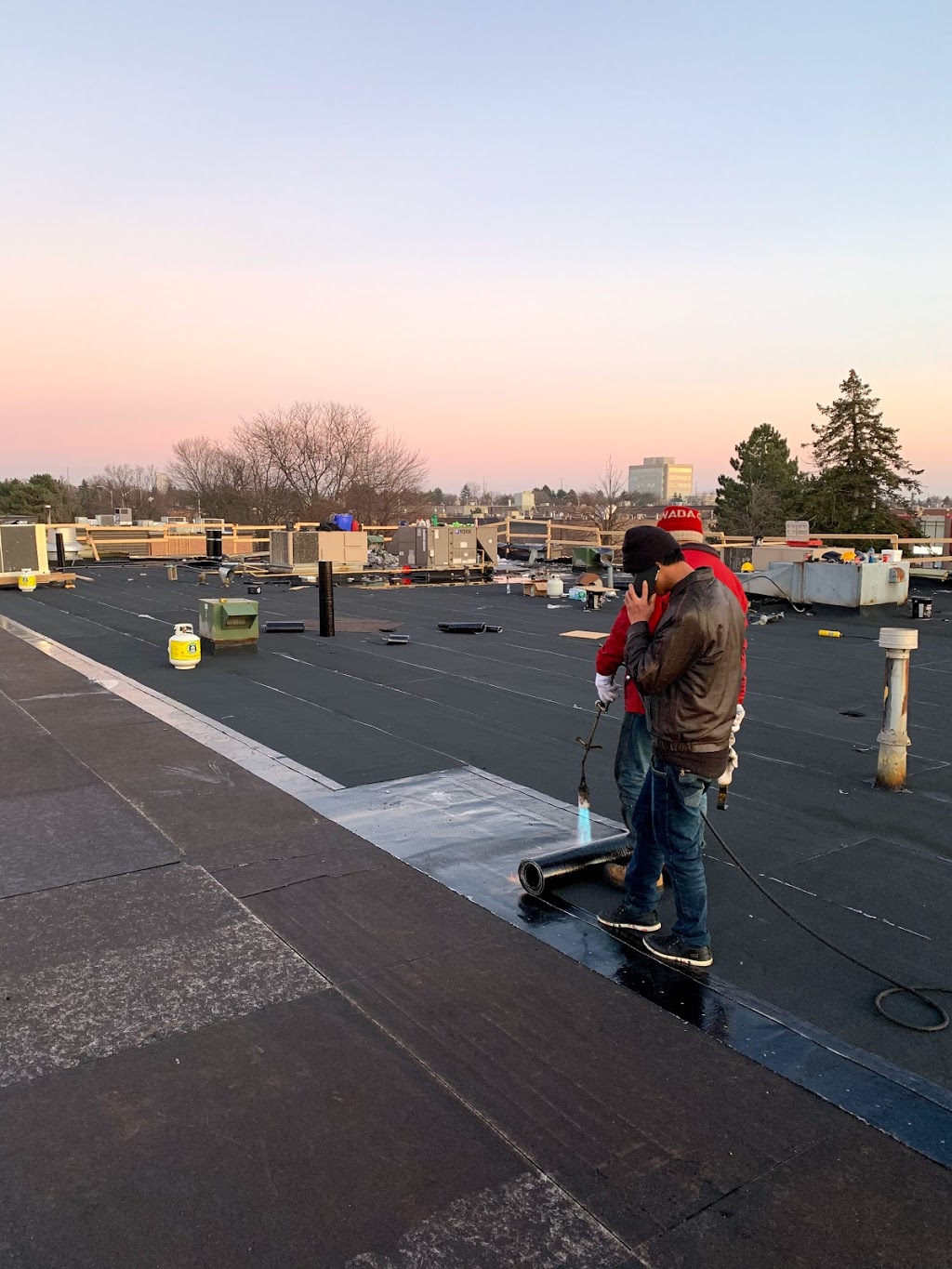 C&P roofing | 105 Upton Crescent, Markham, ON L3R 3T3, Canada | Phone: (647) 984-0456