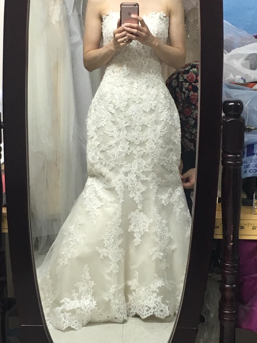Jolie Bridal | 1158 St Clair Ave W, Toronto, ON M6E 1B3, Canada | Phone: (416) 651-6777