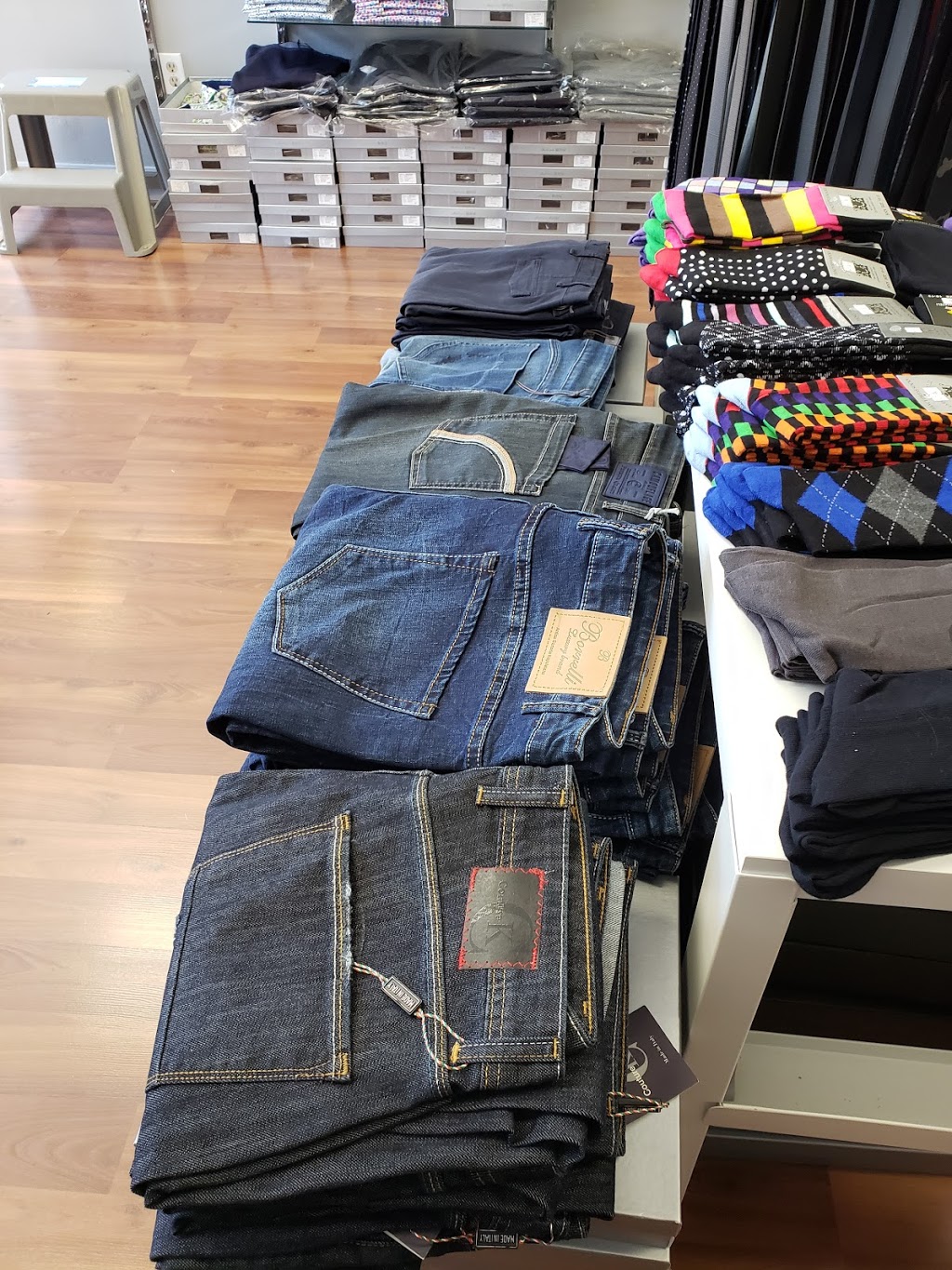 Camicia Uomo Italy | 80 Carlauren Rd #15, Woodbridge, ON L4L 7Z5, Canada | Phone: (647) 394-9197