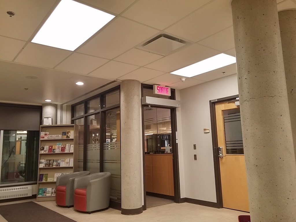 CLSC CHSLD des Pays den Haut | 707 Boulevard de Sainte-Adèle, Sainte-Adèle, QC J8B 2N1, Canada | Phone: (450) 229-6601