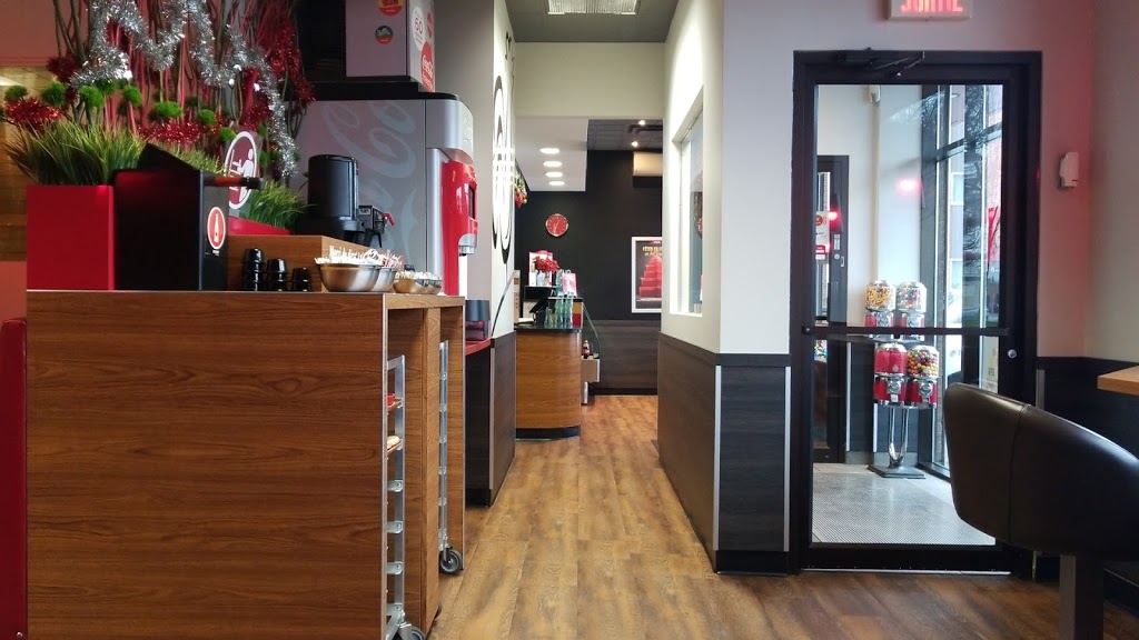 Benny&Co. Fabreville | 3700 Boulevard Dagenais O, Laval, QC H7P 1W1, Canada | Phone: (450) 622-2204
