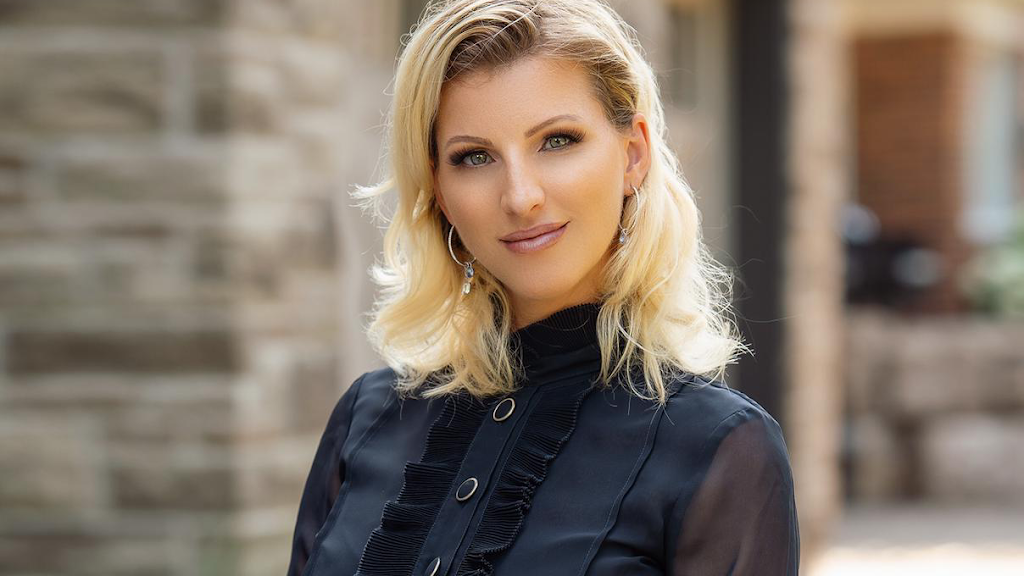 Lenka Vavrek - Remax Escarpment Realty | 502 Brant St, Burlington, ON L7R 2G4, Canada | Phone: (905) 631-8118