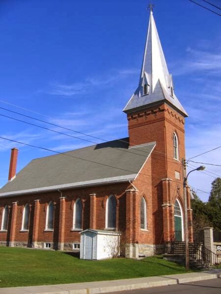 Russell United Church | 38 Mill St, Russell, ON K4R 1E2, Canada | Phone: (613) 445-3111