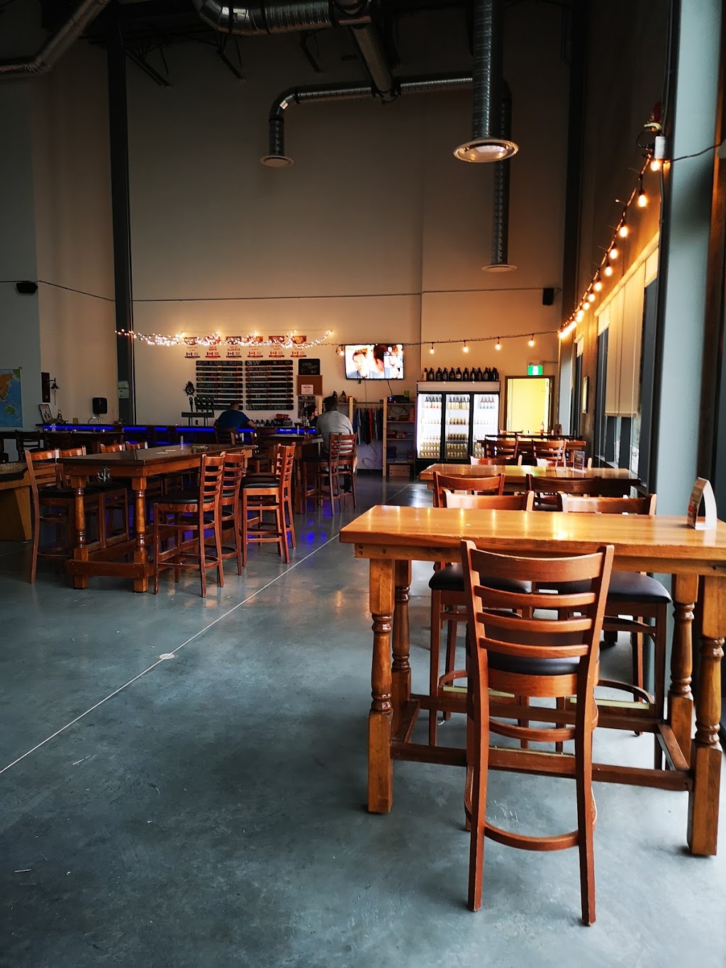 Caravel Craft Brewery | Bay #12, 10221 15 St NE, Calgary, AB T3J 0T1, Canada