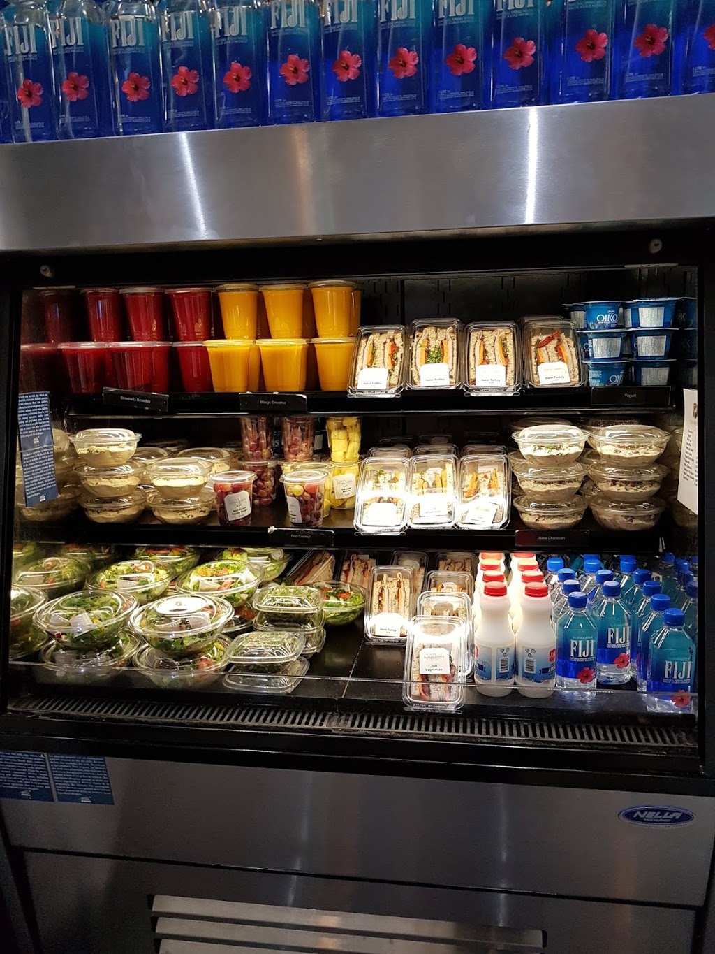 Paramount Fine Foods | Terminal 3, Toronto Pearson International Airport, 6301 Silver Dart Dr, Mississauga, ON L4W 1S9, Canada