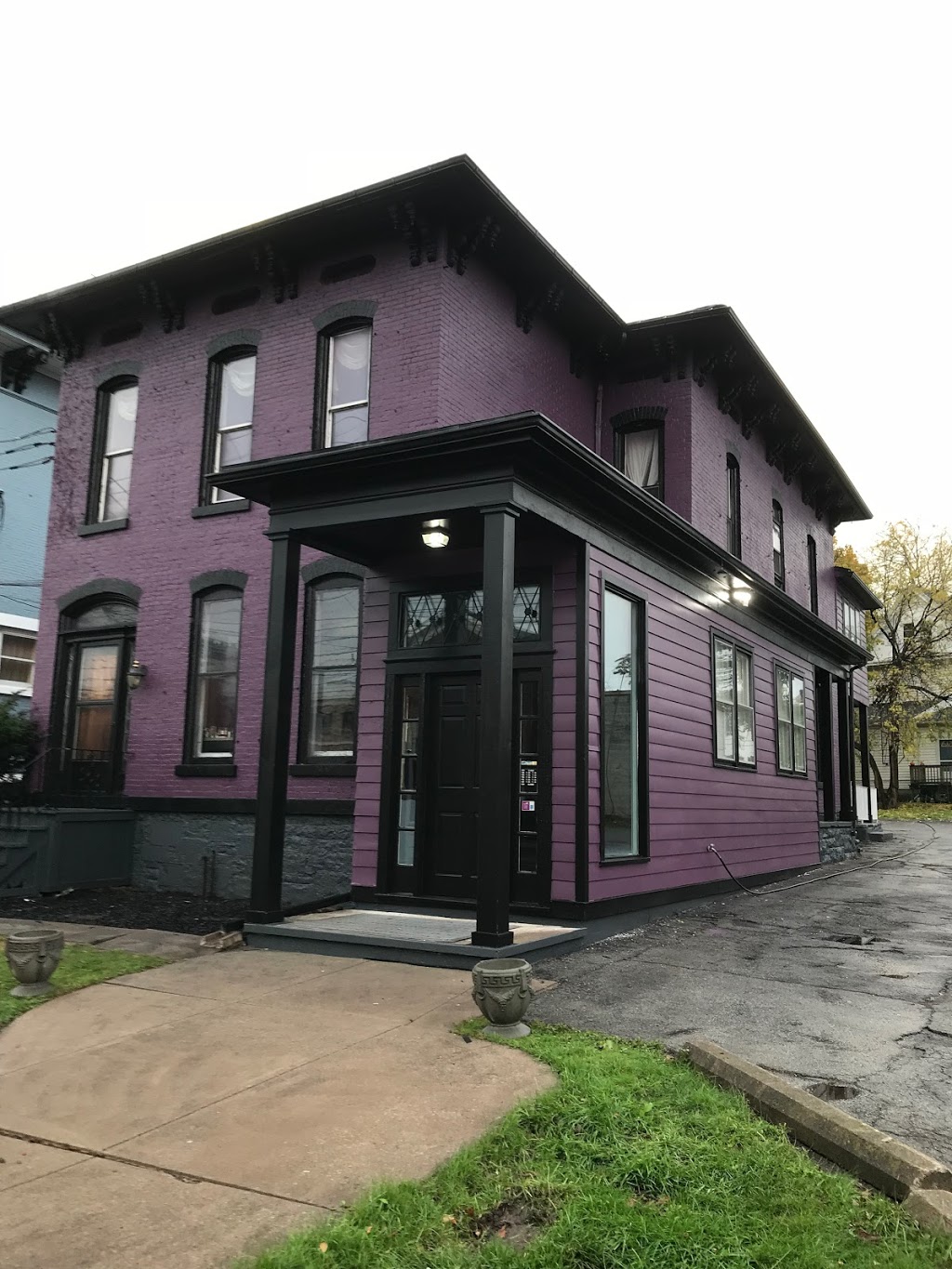 Pecoraro Salon & Co | 122 Walnut St, Lockport, NY 14094, USA | Phone: (716) 433-3506