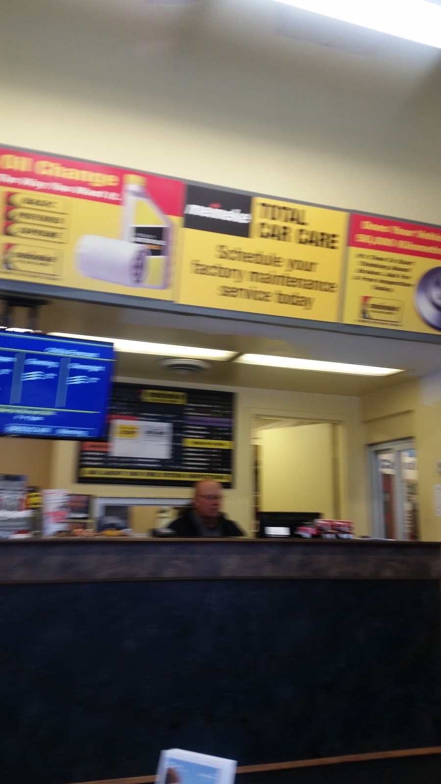 Meineke Car Care Centre | 405 Memorial Ave, Orillia, ON L3V 0T7, Canada | Phone: (705) 242-2635