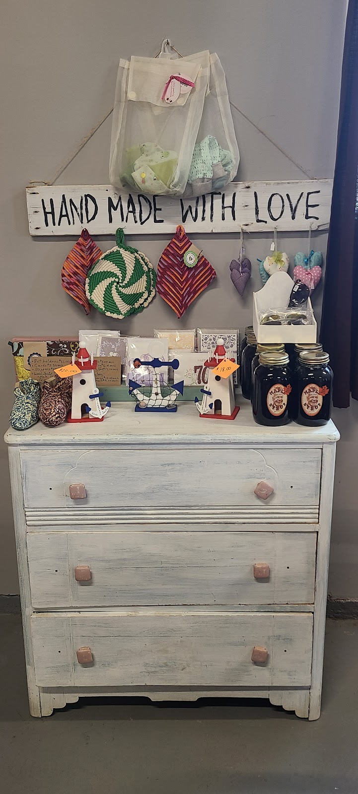 Whitneys Corner Store | 4955 NS-211, Bickerton West, NS B0J 1A0, Canada | Phone: (902) 364-2017