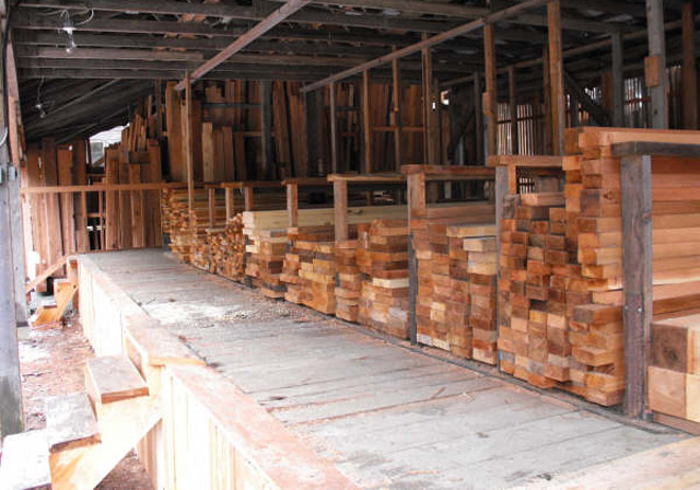 Warburton Woodworks Ltd | 3542 Otter Point Rd, Sooke, BC V9Z 0K1, Canada | Phone: (250) 642-5495