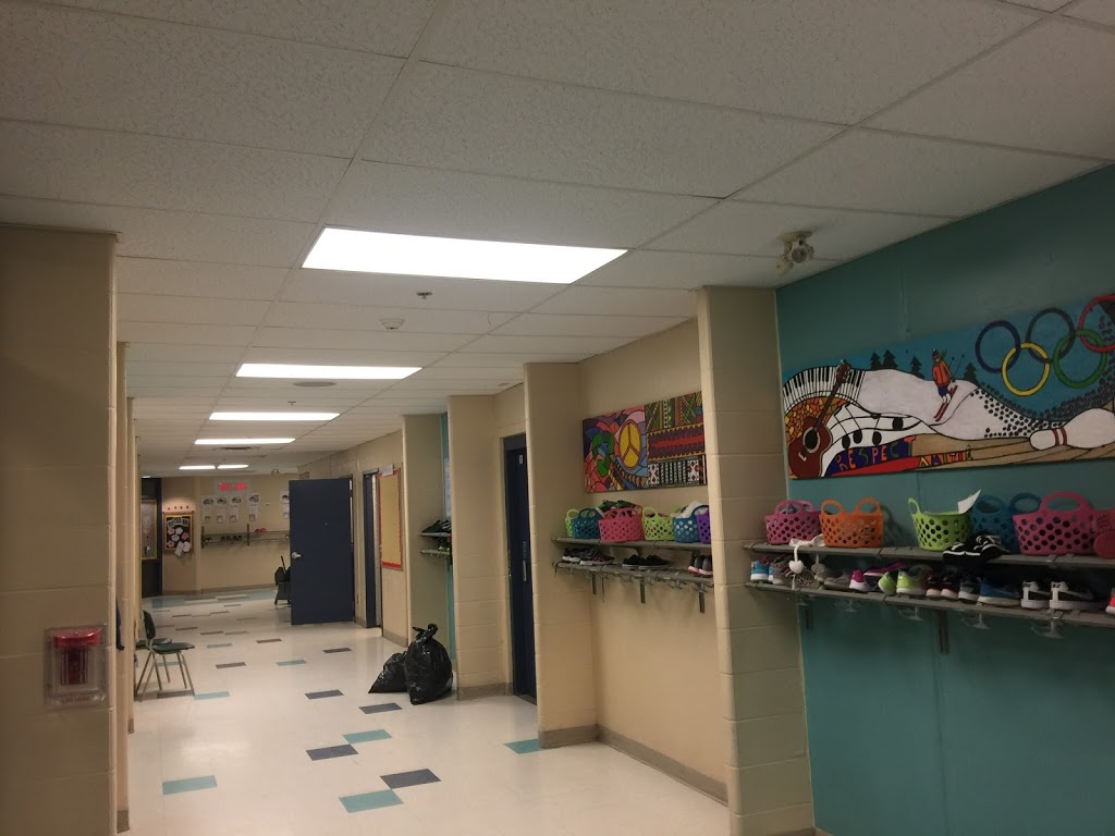 École élémentaire publique Des Sentiers | 2159 Nantes St, Orléans, ON K4A 4C4, Canada | Phone: (613) 834-4453