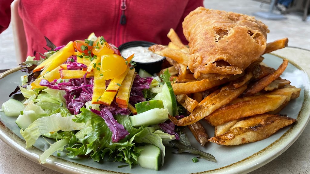 Tony Et Charlo | 51 Rue St Jean Baptiste, Baie-Saint-Paul, QC G3Z 1M3, Canada | Phone: (418) 760-8740
