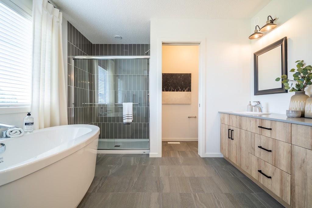 Pacesetter Homes | 2740 Donaghey Cres SW, Edmonton, AB T6W 4S9, Canada | Phone: (587) 520-3159