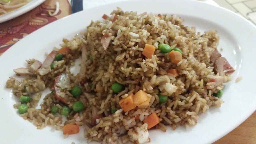 Comodo Chinese Restaurant | 797 McLeod Ave, Winnipeg, MB R2G 0Y4, Canada | Phone: (204) 663-9333
