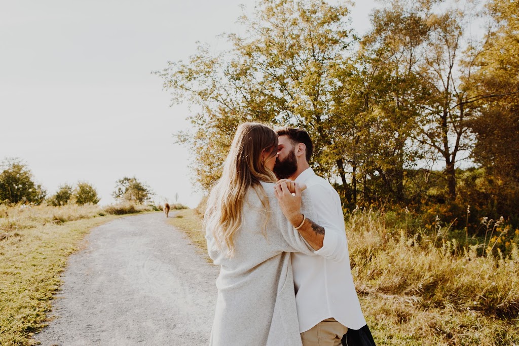 Heather Prosser Photography | 6835 Clemens Rd, Tyrone, ON L1C 5R7, Canada | Phone: (905) 442-4141