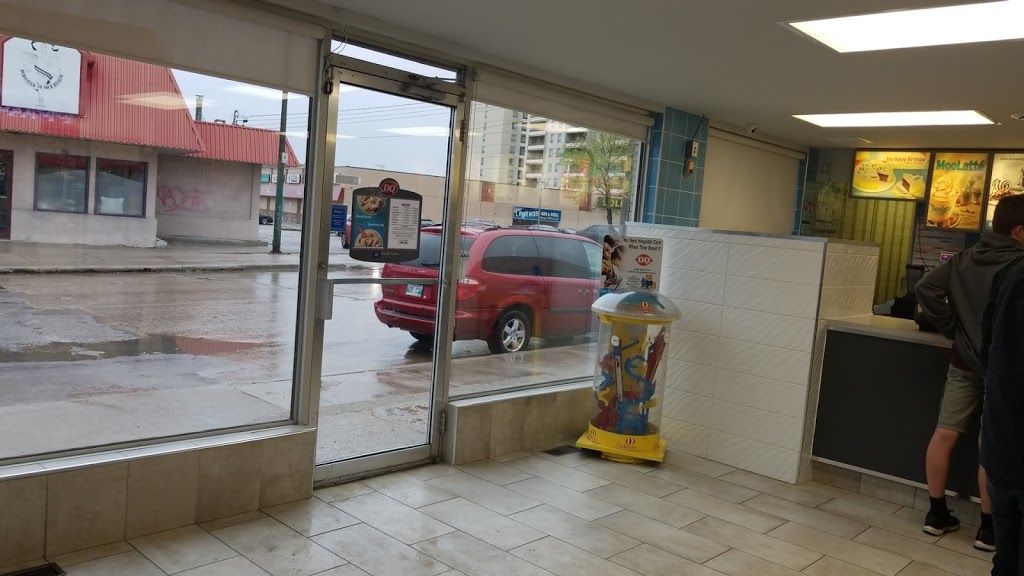 Dairy Queen (Treat) | 2677 Portage Ave, Winnipeg, MB R3J 0P9, Canada | Phone: (204) 832-6523