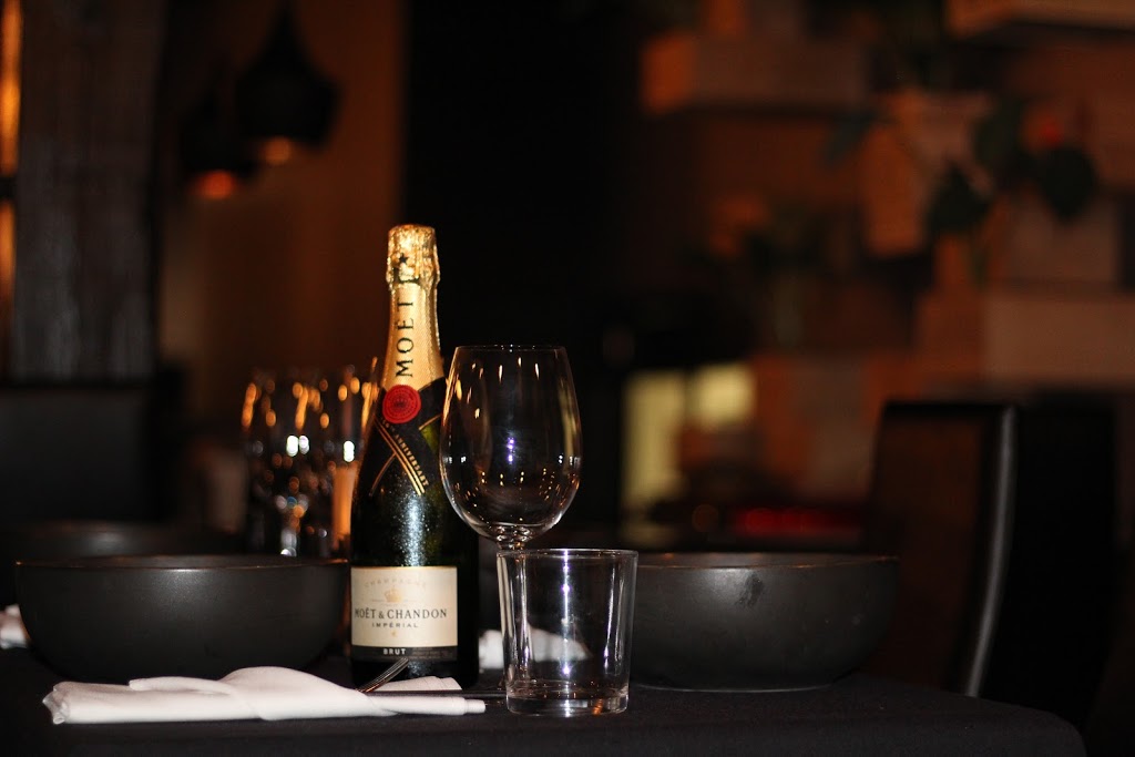 La GARE Restaurant and Bar | 90 Avenue de la Gare, Saint-Sauveur, QC J0R 1R6, Canada | Phone: (450) 744-0857