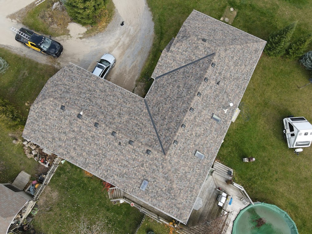 Flawless Roofing | 121 Dundas St E, Belleville, ON K8N 1C3, Canada | Phone: (613) 403-1838
