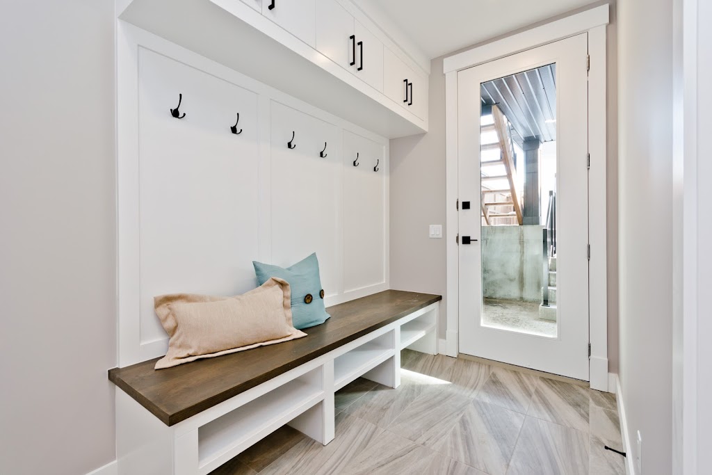 Blue Hammer Construction | 2612 29 St SW, Calgary, AB T3E 2K5, Canada | Phone: (403) 630-8858