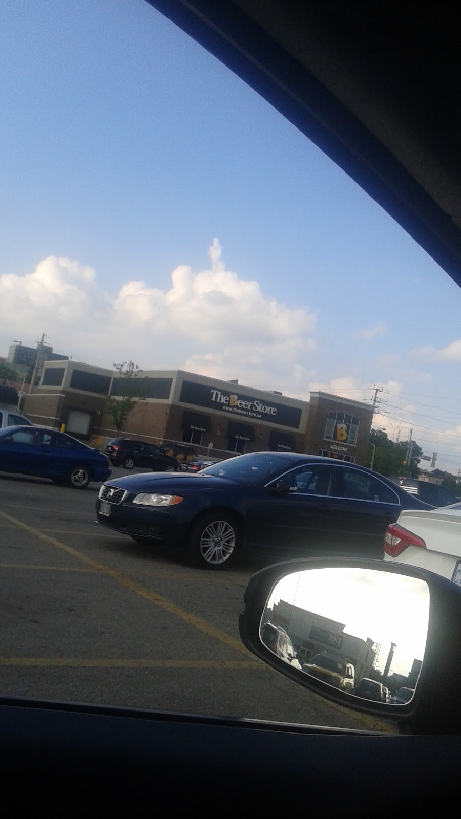 Beer Store 3011 | 50 Market St S, Brantford, ON N3S 2E3, Canada | Phone: (519) 759-0860