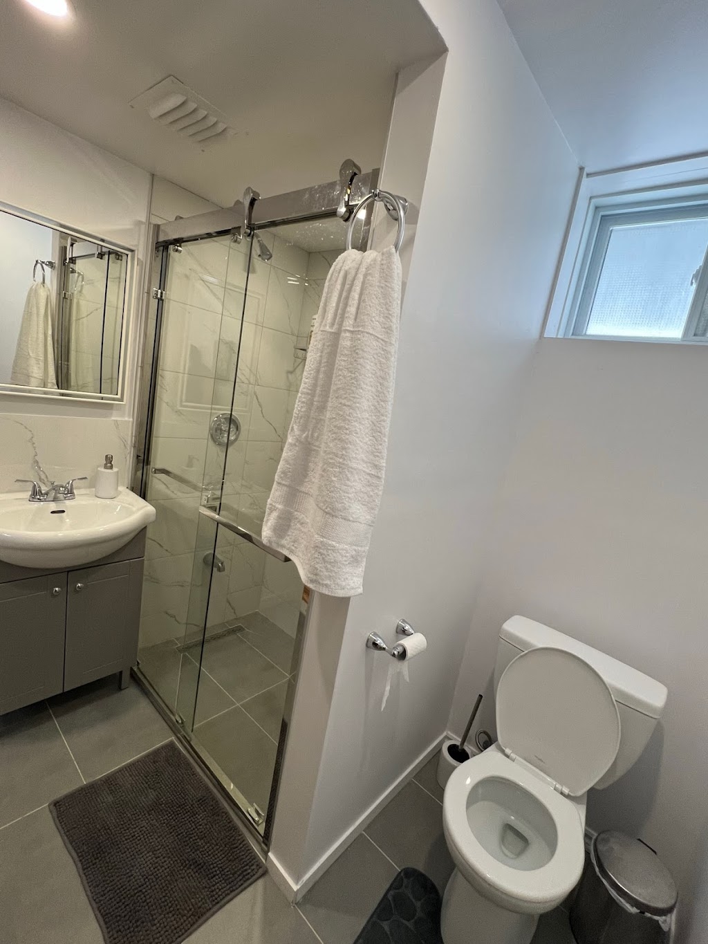 Berthas Charming Urban Retreat | 381 Rue Valois, Laval, QC H7M 1S3, Canada | Phone: (514) 707-4022
