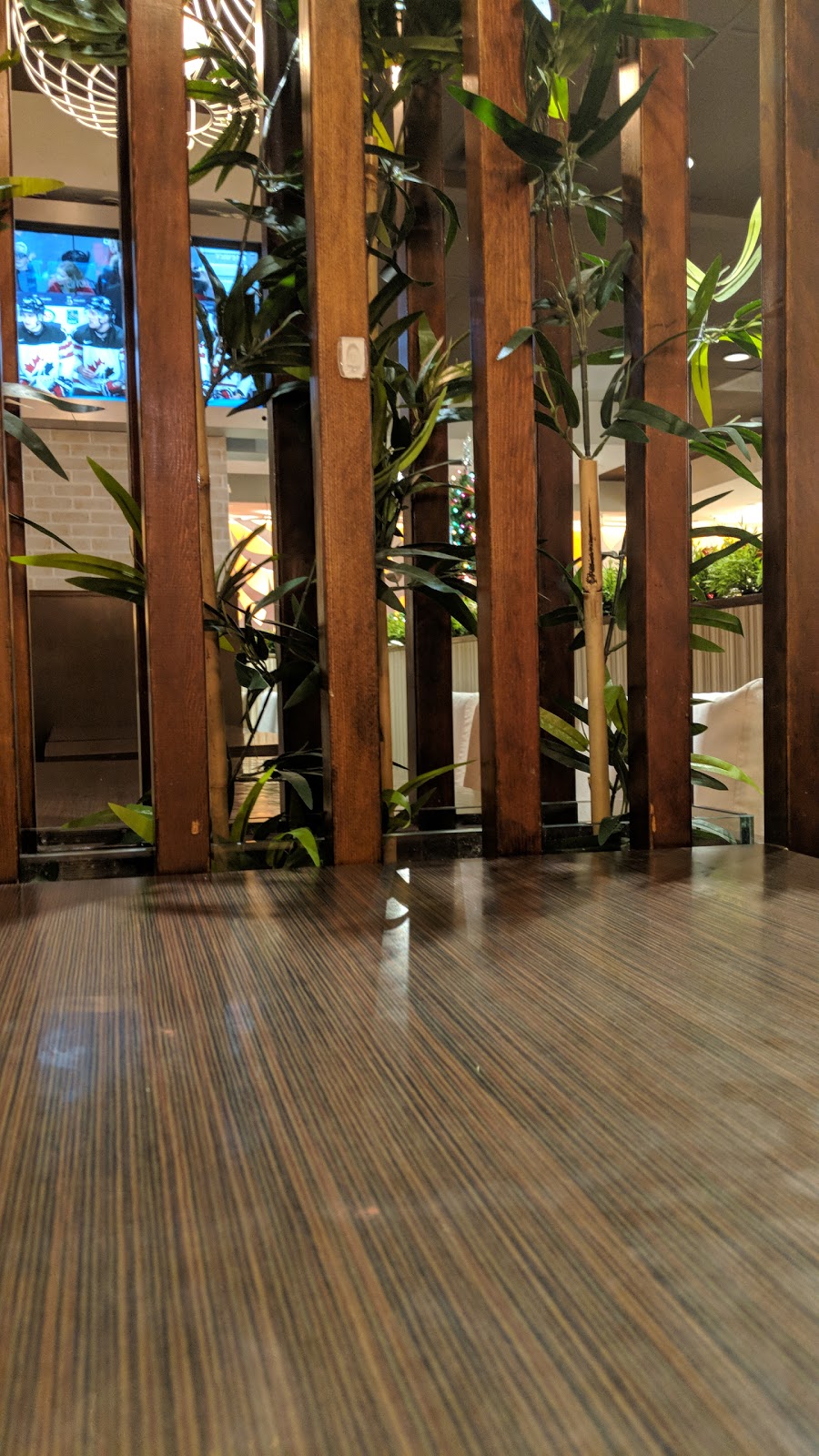 Estea Beverage Club | 6401 Kingsway, Burnaby, BC V5E 1E1, Canada | Phone: (604) 438-0186
